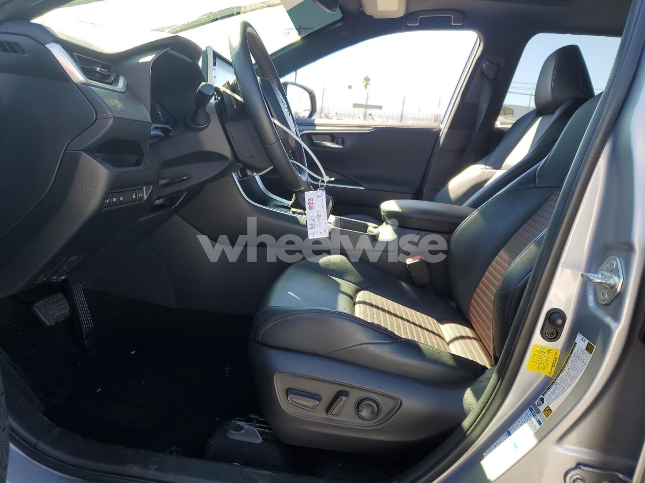 Photo 7 of 2021 TOYOTA RAV4 PRIME XSE (VIN JTMEB3FV3MD060681)