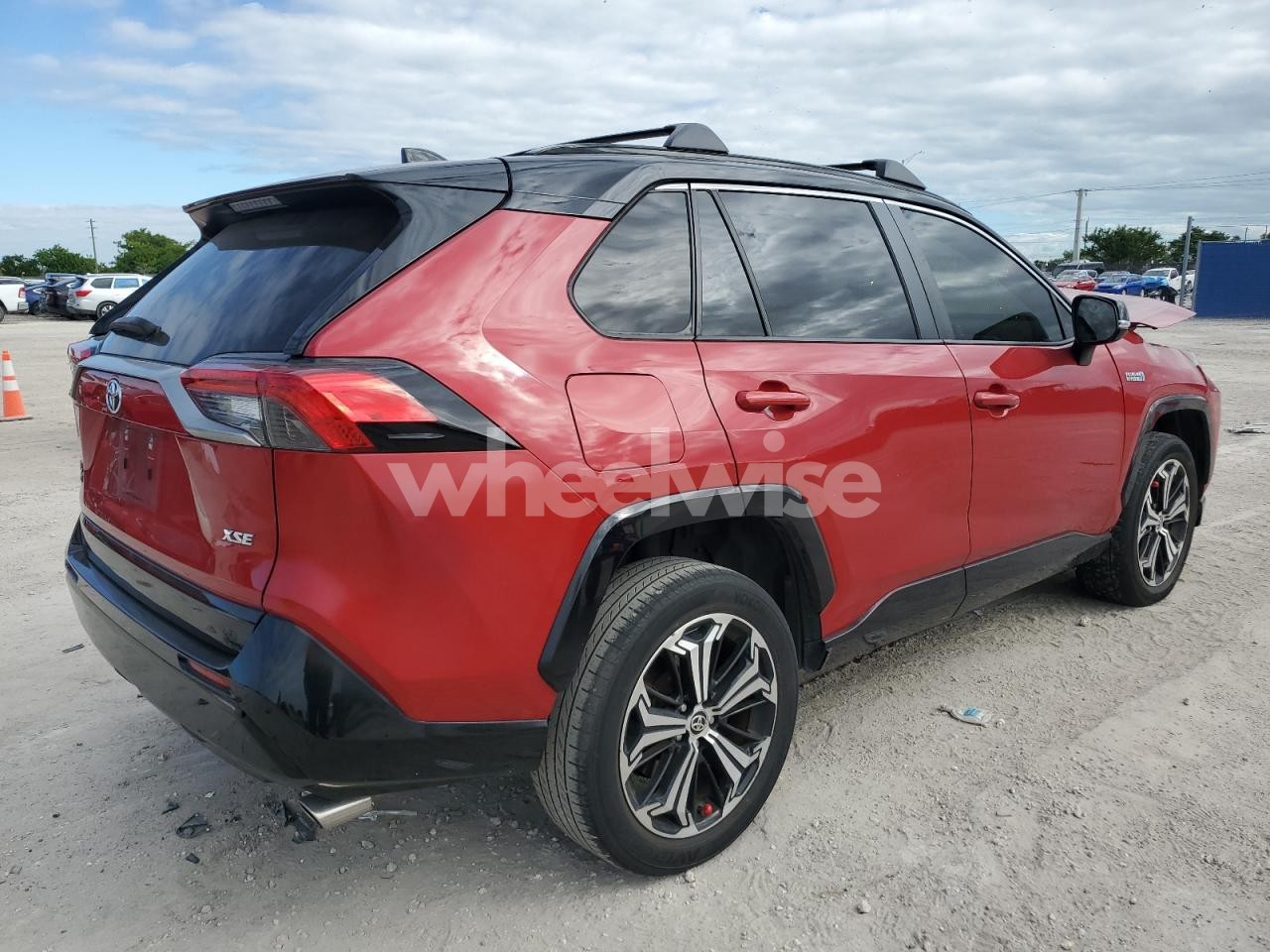 Photo 3 of 2021 TOYOTA RAV4 PRIME XSE (VIN JTMEB3FV8MD036604)