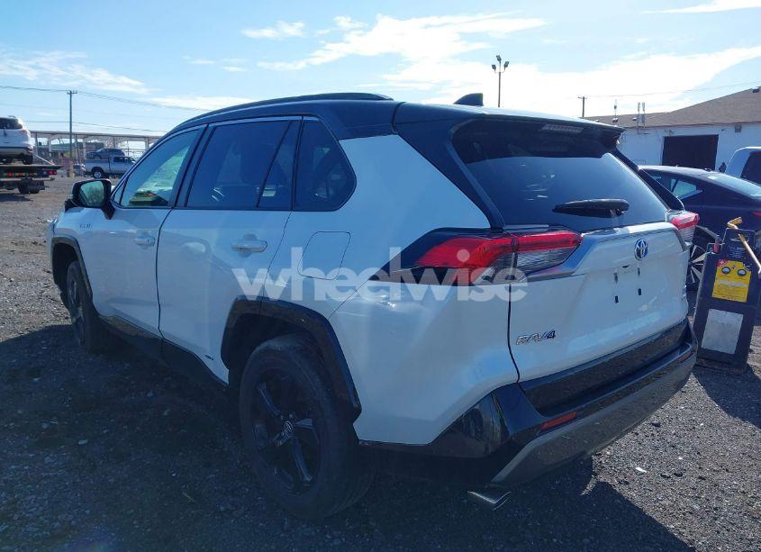 Photo 3 of 2020 Toyota Rav4 HYBRID XSE (VIN JTMEWRFV3LD541634)