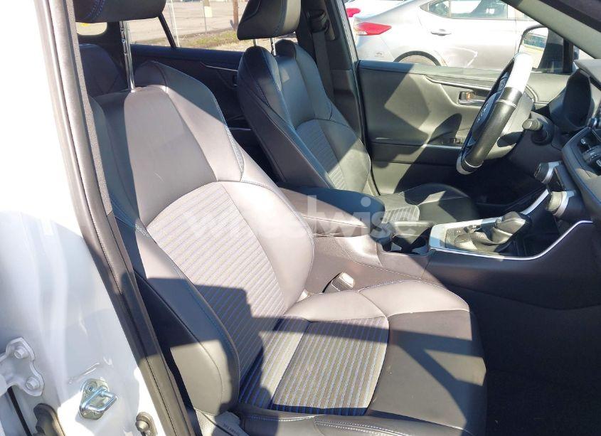 Photo 5 of 2020 Toyota Rav4 HYBRID XSE (VIN JTMEWRFV3LD541634)