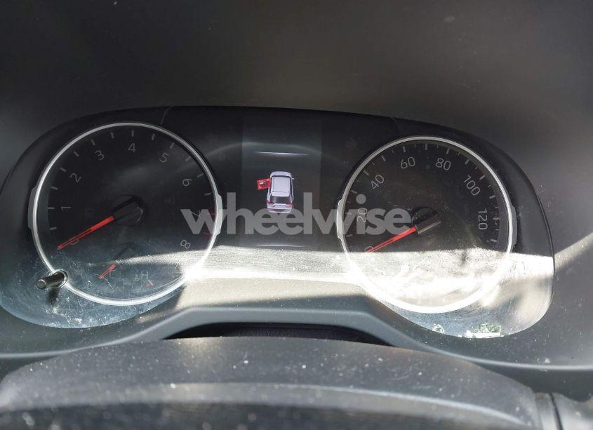 Photo 15 of 2019 Toyota Rav4 LE (VIN JTMF1RFV0KD045059)