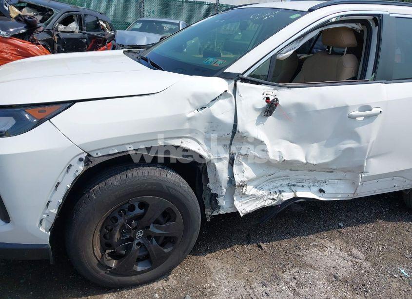 Photo 6 of 2019 Toyota Rav4 LE (VIN JTMF1RFV0KD045059)