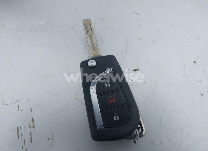 Photo 11 of 2019 Toyota Rav4 LE (VIN JTMF1RFV0KD517535)