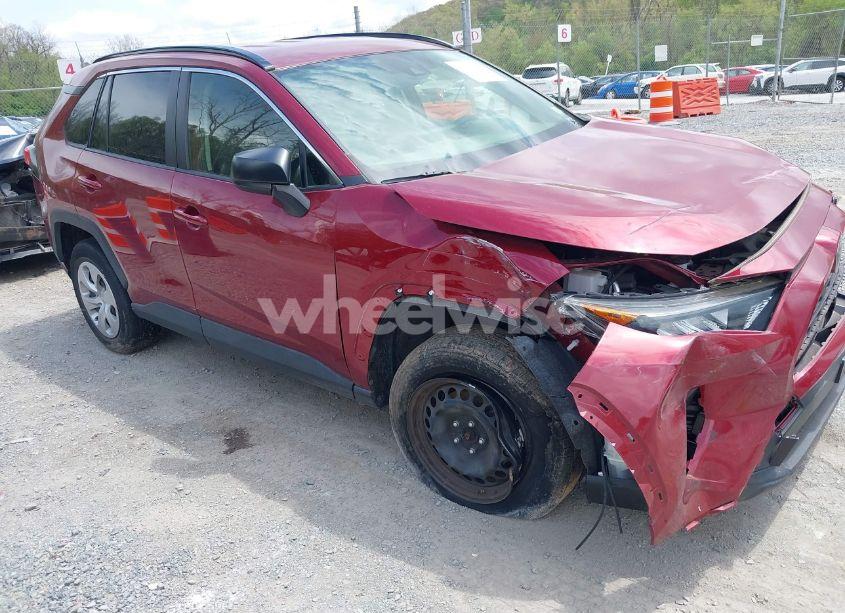 2019 Toyota Rav4 LE (VIN JTMF1RFV1KD511159) main photo