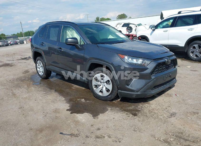 2019 Toyota Rav4 LE (VIN JTMF1RFV3KJ002983) main photo