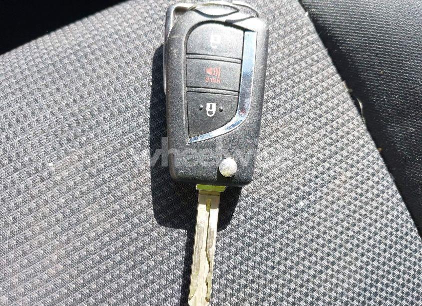 Photo 11 of 2019 Toyota Rav4 LE (VIN JTMF1RFV3KJ002983)