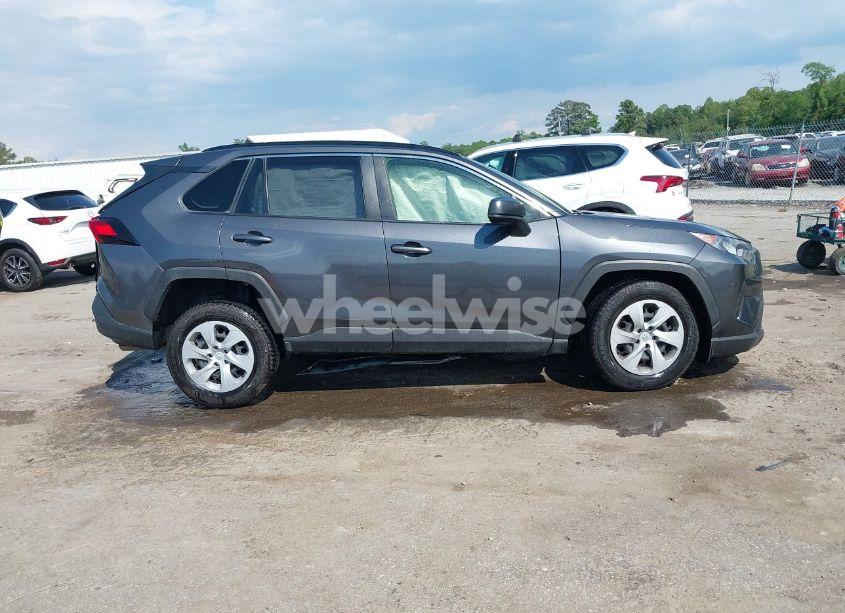 Photo 13 of 2019 Toyota Rav4 LE (VIN JTMF1RFV3KJ002983)