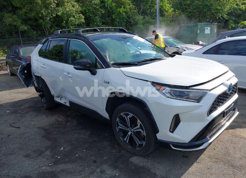 2021 Toyota Rav4 PRIME XSE (VIN JTMFB3FV2MD072504) main photo