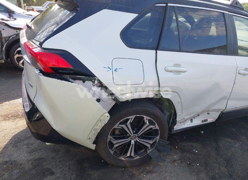 Photo 6 of 2021 Toyota Rav4 PRIME XSE (VIN JTMFB3FV2MD072504)