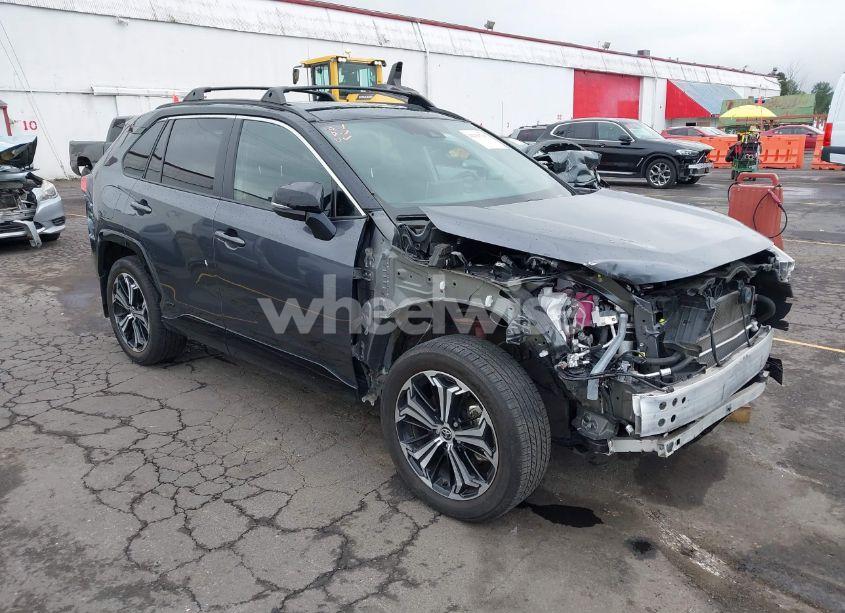 2021 Toyota Rav4 PRIME XSE (VIN JTMFB3FV4MD065831) main photo