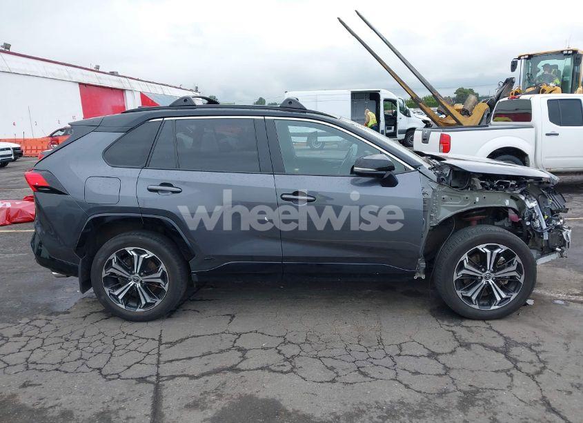 Photo 14 of 2021 Toyota Rav4 PRIME XSE (VIN JTMFB3FV4MD065831)