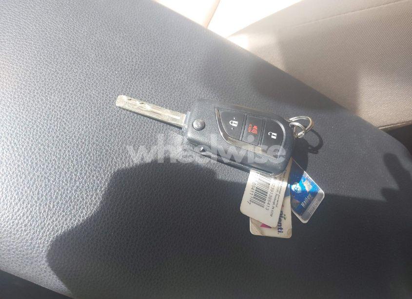 Photo 11 of 2019 Toyota Rav4 LE (VIN JTMG1RFV0KD043865)