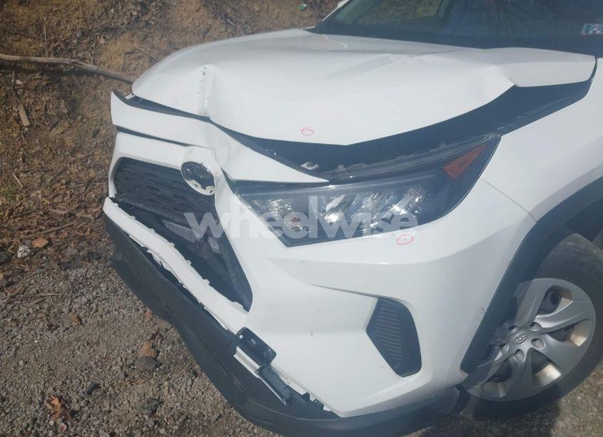 Photo 22 of 2019 Toyota Rav4 LE (VIN JTMG1RFV0KD043865)