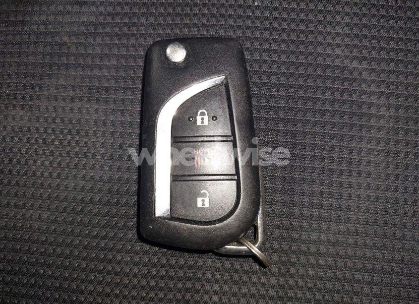 Photo 11 of 2020 Toyota Rav4 LE (VIN JTMG1RFV0LD063731)