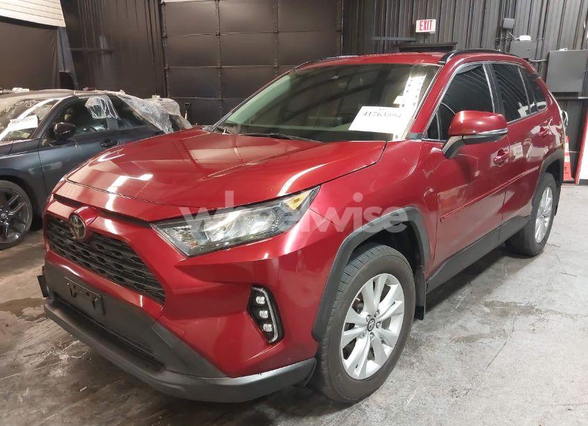 Photo 2 of 2020 Toyota Rav4 LE (VIN JTMG1RFV0LD063731)