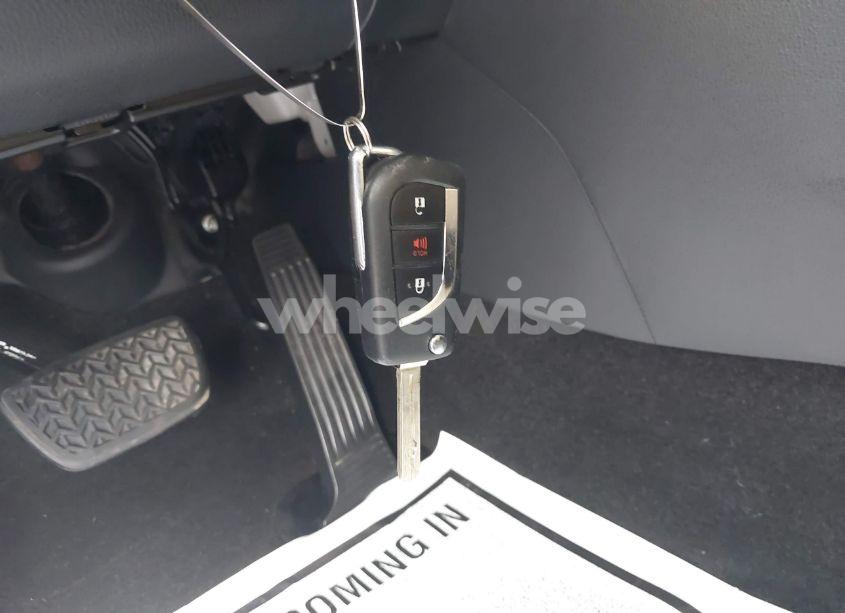 Photo 11 of 2019 Toyota Rav4 LE (VIN JTMG1RFV4KD022825)