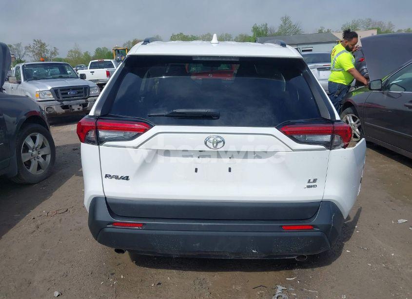 Photo 17 of 2019 Toyota Rav4 LE (VIN JTMG1RFV4KD022825)