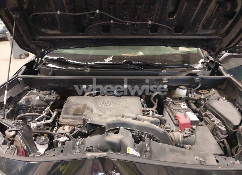 Photo 10 of 2019 Toyota Rav4 LE (VIN JTMG1RFV4KJ011244)