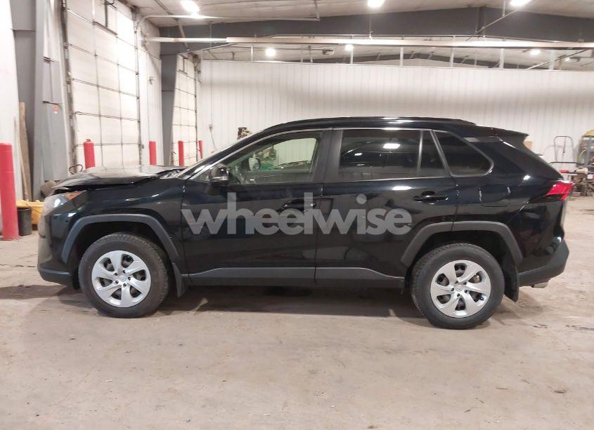 Photo 14 of 2019 Toyota Rav4 LE (VIN JTMG1RFV4KJ011244)