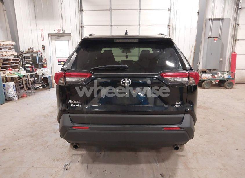 Photo 16 of 2019 Toyota Rav4 LE (VIN JTMG1RFV4KJ011244)