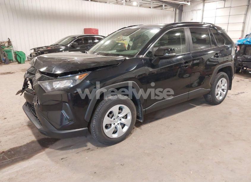 Photo 2 of 2019 Toyota Rav4 LE (VIN JTMG1RFV4KJ011244)