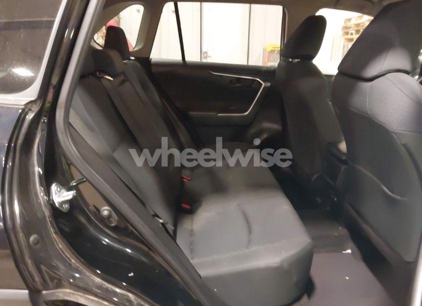 Photo 8 of 2019 Toyota Rav4 LE (VIN JTMG1RFV4KJ011244)