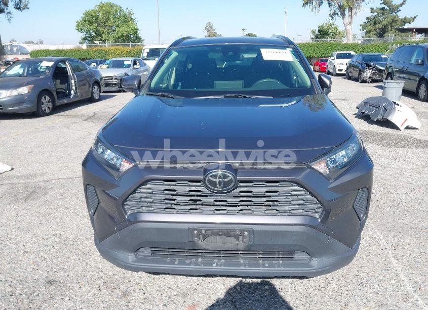 Photo 12 of 2019 Toyota Rav4 LE (VIN JTMG1RFV5KJ010605)