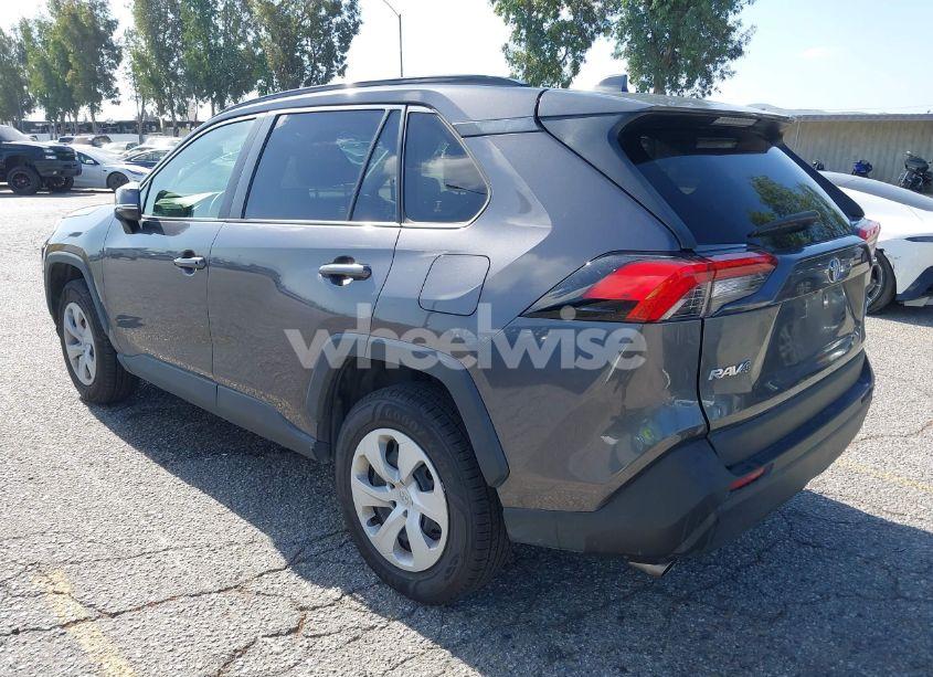 Photo 3 of 2019 Toyota Rav4 LE (VIN JTMG1RFV5KJ010605)