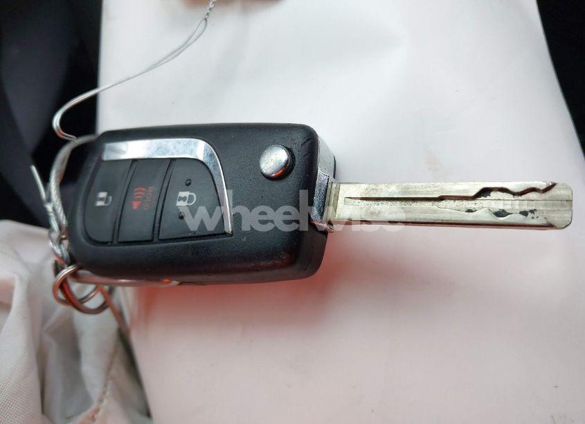 Photo 11 of 2019 Toyota Rav4 LE (VIN JTMG1RFV7KJ002148)