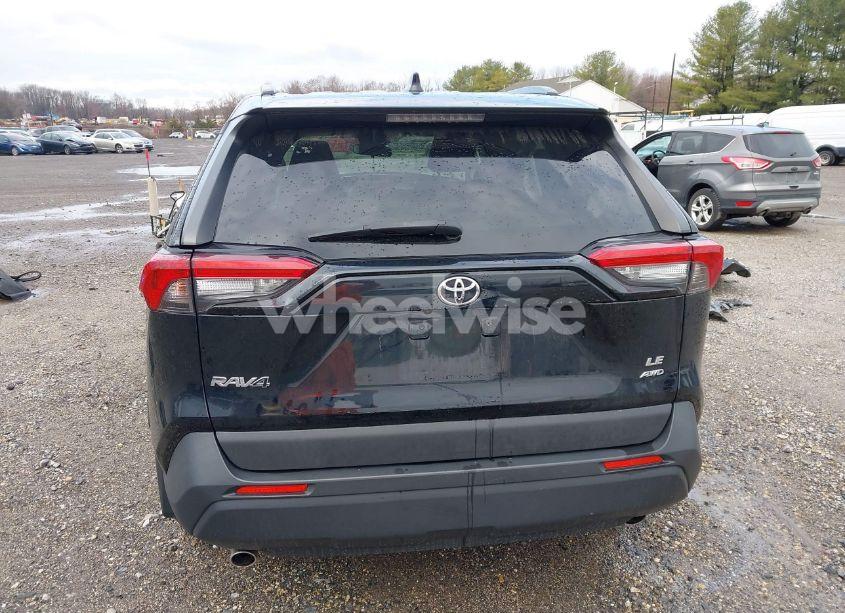 Photo 16 of 2019 Toyota Rav4 LE (VIN JTMG1RFV7KJ002148)