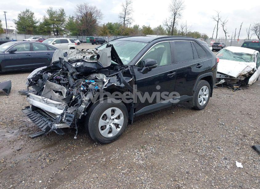 Photo 2 of 2019 Toyota Rav4 LE (VIN JTMG1RFV7KJ002148)
