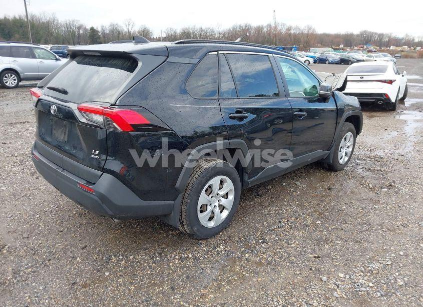 Photo 4 of 2019 Toyota Rav4 LE (VIN JTMG1RFV7KJ002148)