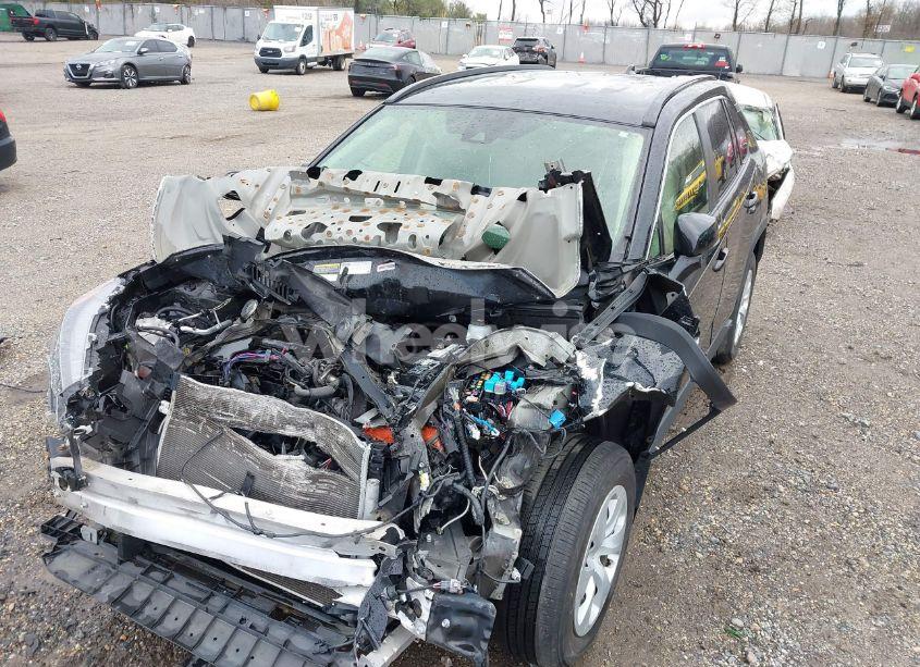 Photo 6 of 2019 Toyota Rav4 LE (VIN JTMG1RFV7KJ002148)