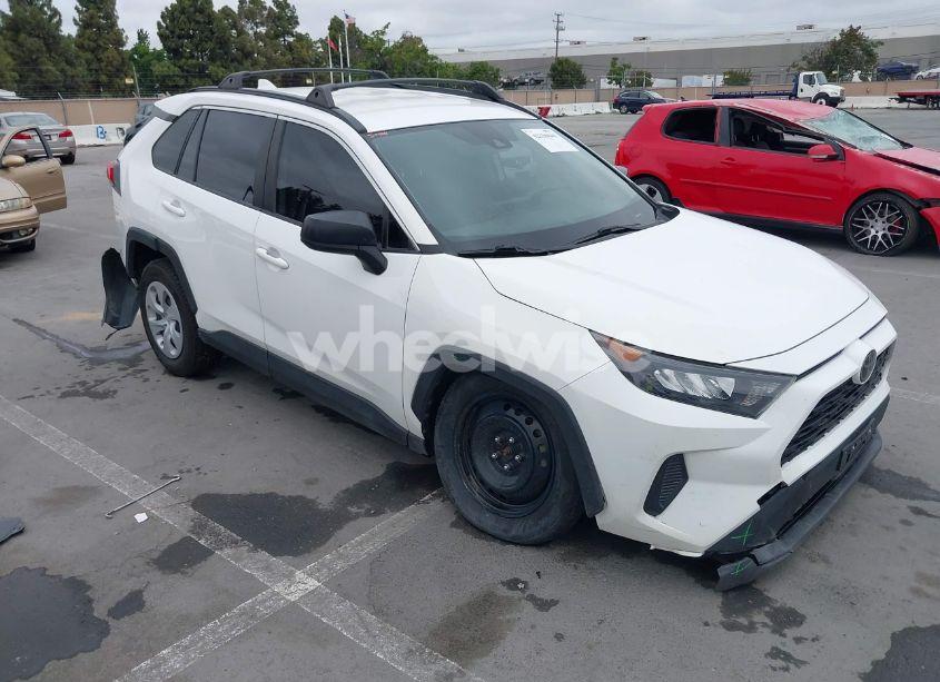 2020 Toyota Rav4 LE (VIN JTMH1RFV0LD053804) main photo