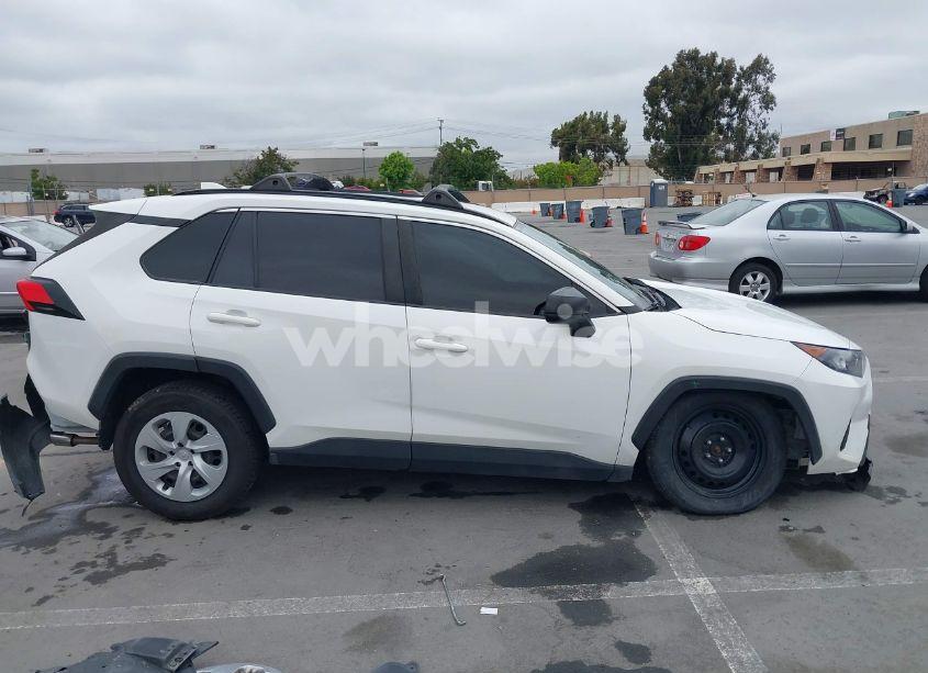 Photo 14 of 2020 Toyota Rav4 LE (VIN JTMH1RFV0LD053804)