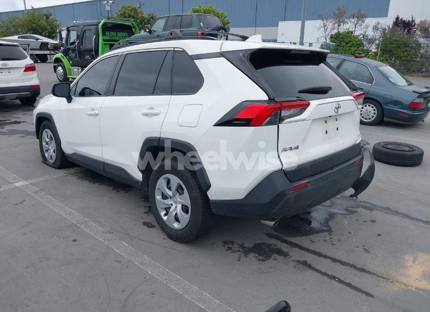 Photo 3 of 2020 Toyota Rav4 LE (VIN JTMH1RFV0LD053804)