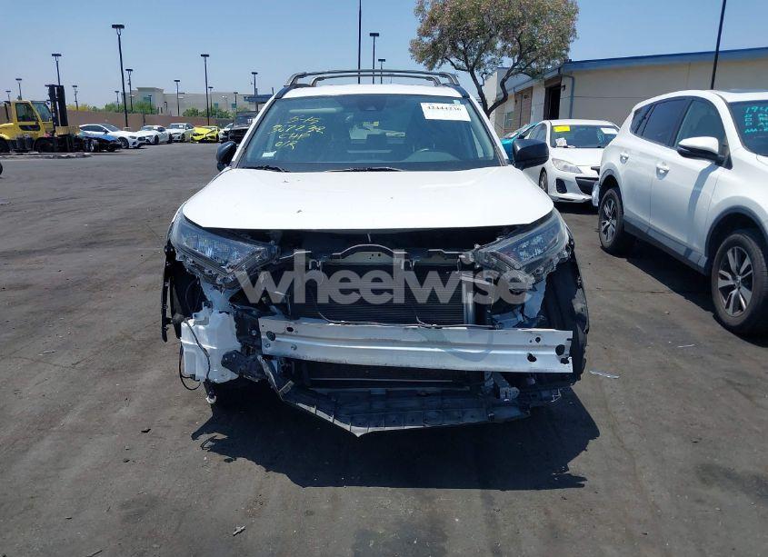 Photo 13 of 2019 Toyota Rav4 LE (VIN JTMH1RFV1KD029610)