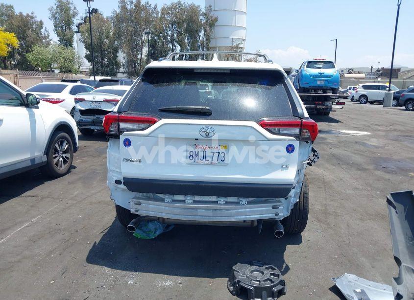 Photo 17 of 2019 Toyota Rav4 LE (VIN JTMH1RFV1KD029610)