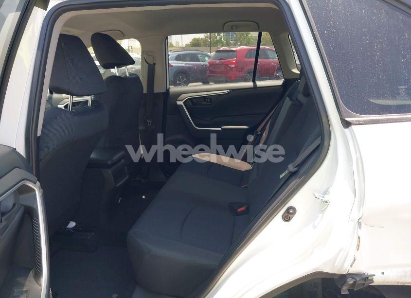 Photo 8 of 2019 Toyota Rav4 LE (VIN JTMH1RFV1KD029610)