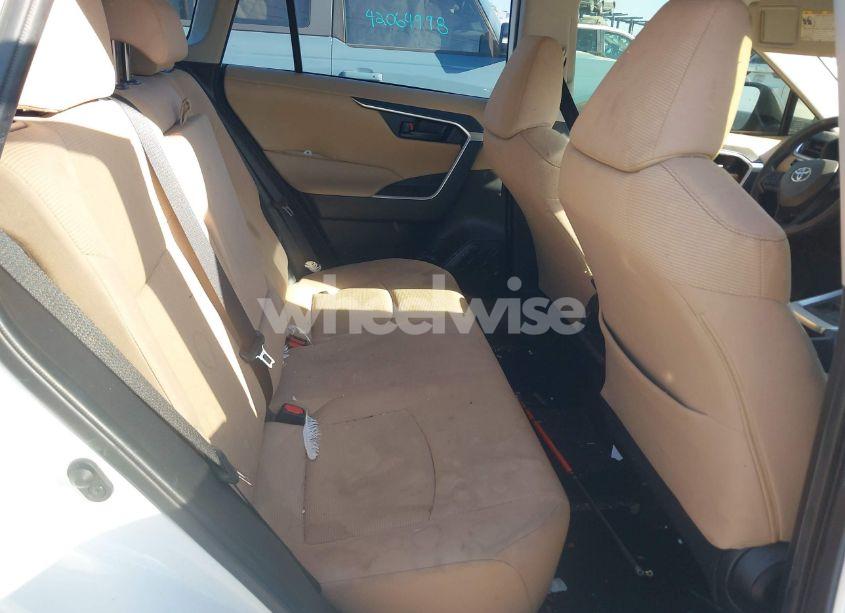 Photo 8 of 2020 Toyota Rav4 LE (VIN JTMH1RFV2LD051729)