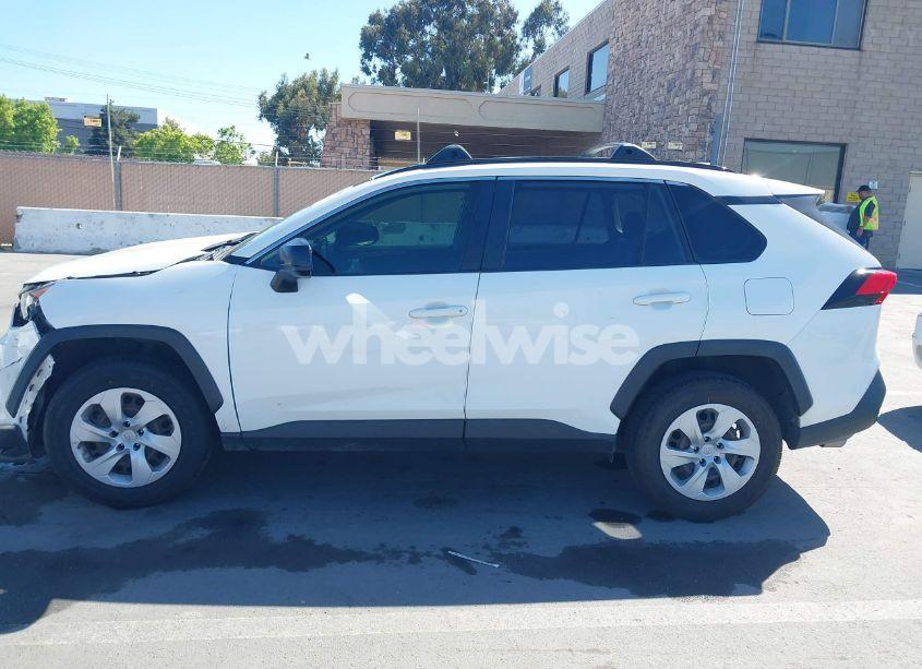 Photo 14 of 2020 Toyota Rav4 LE (VIN JTMH1RFV2LD057255)