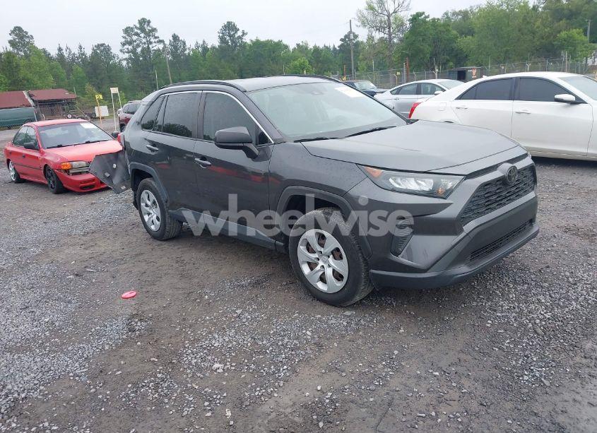 2019 Toyota Rav4 LE (VIN JTMH1RFV5KJ007238) main photo