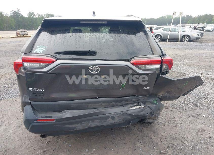 Photo 16 of 2019 Toyota Rav4 LE (VIN JTMH1RFV5KJ007238)