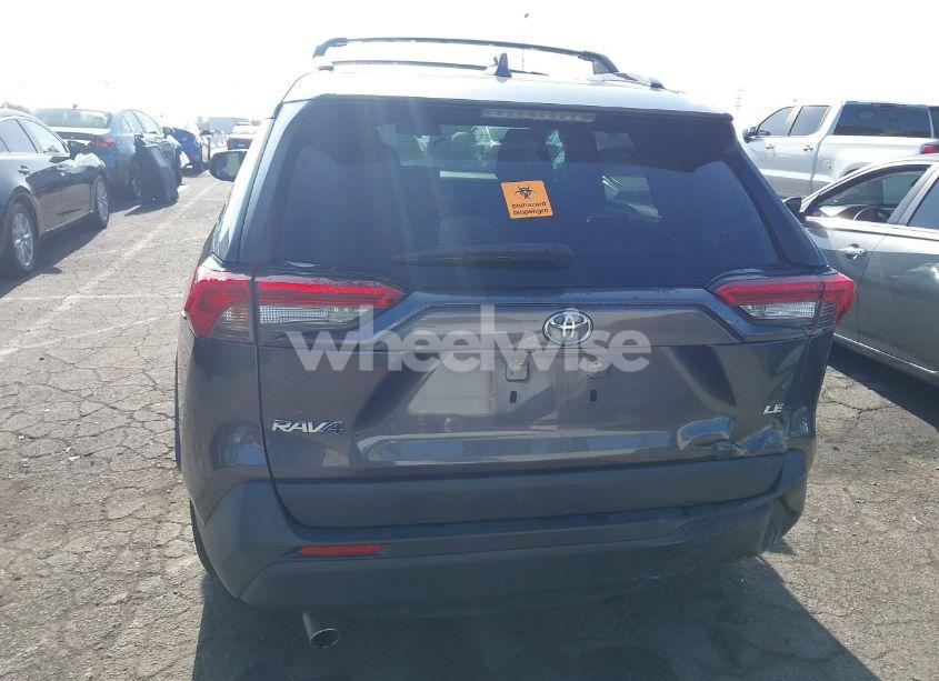 Photo 16 of 2019 Toyota Rav4 LE (VIN JTMH1RFV7KD027991)