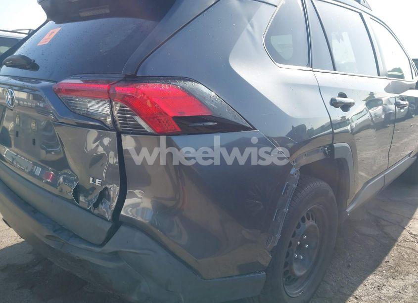 Photo 17 of 2019 Toyota Rav4 LE (VIN JTMH1RFV7KD027991)