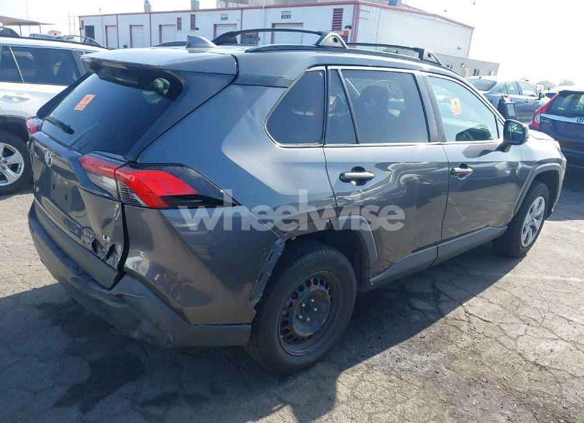 Photo 4 of 2019 Toyota Rav4 LE (VIN JTMH1RFV7KD027991)