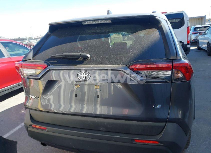 Photo 17 of 2019 Toyota Rav4 LE (VIN JTMH1RFV9KJ006495)