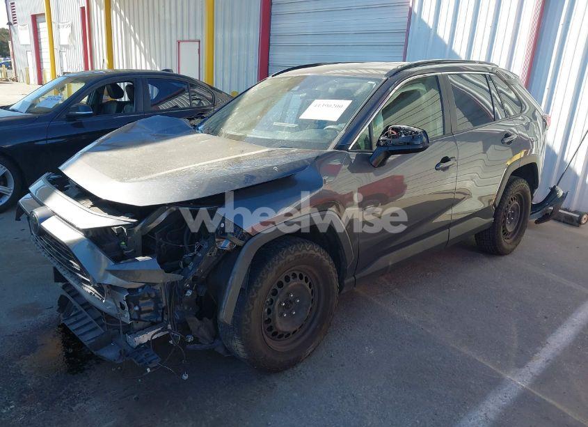 Photo 2 of 2019 Toyota Rav4 LE (VIN JTMH1RFV9KJ006495)