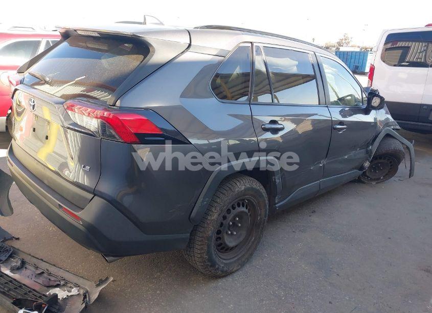Photo 4 of 2019 Toyota Rav4 LE (VIN JTMH1RFV9KJ006495)