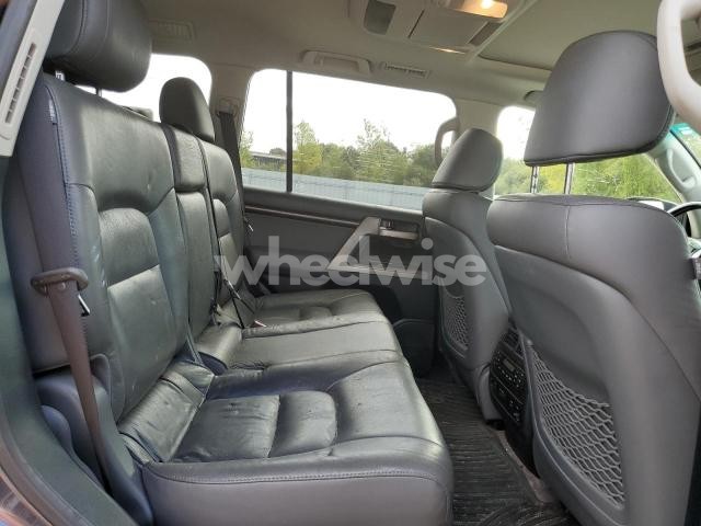 2010 TOYOTA LAND CRUISER (VIN JTMHY7AJ9A5005715) main photo